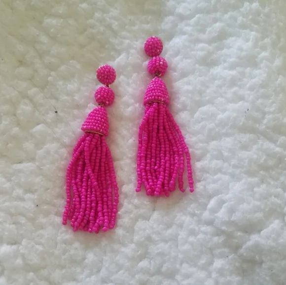 Claire's Hot pink beaded earrings - Picture 3 of 3